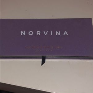 Norvina palette